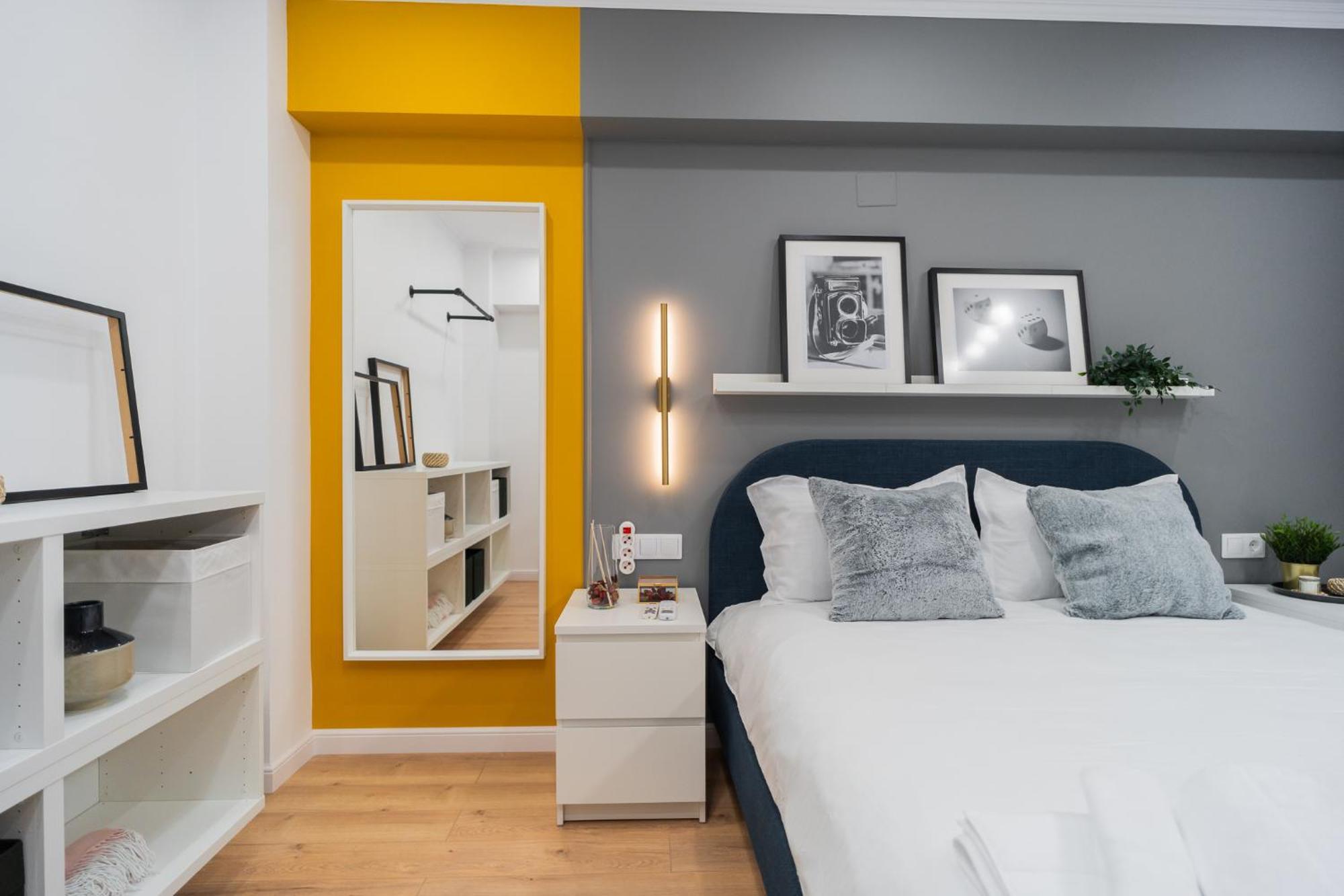 Urban Pearl - Old Town - Unique 4Br/3Ba Apartment Bukares Bagian luar foto